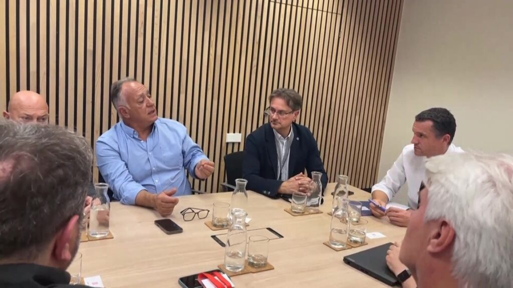 El conseller d’Agricultura exigix a Brussel·les mesures urgents de suport a la pesca