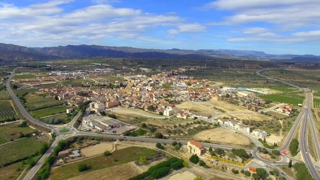 Móra la Nova es prepara per a gestionar l’impacte de l’arribada de noves empreses a la població