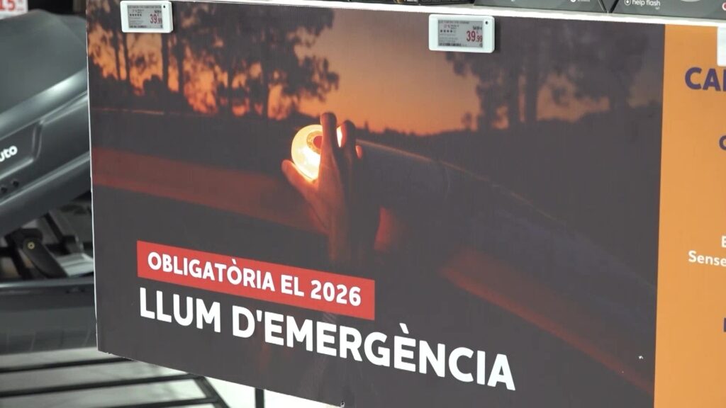Des d’aquest 1 de gener del 2026, ja és obligatòria la balisa V16 a la carretera