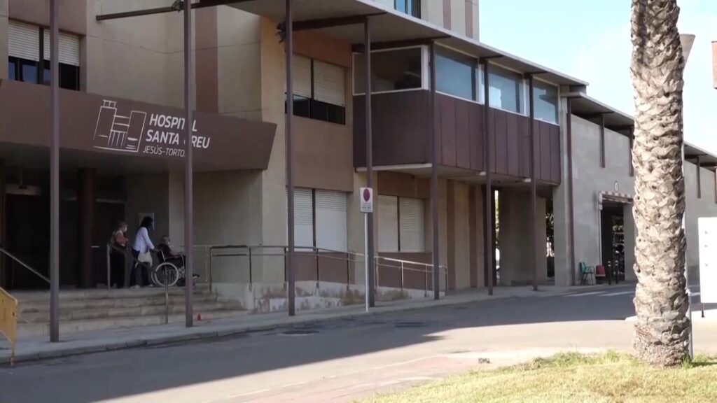 L’Hospital Santa Creu de Jesús impulsa un programa pioner per permetre visites d’animals de companyia