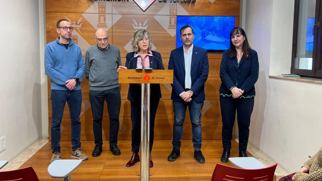 Presentació de la Rider 1000 a l'Ajuntament de Tortosa amb Mar Lleixà i Jordi Jordan al Baix Ebre.
