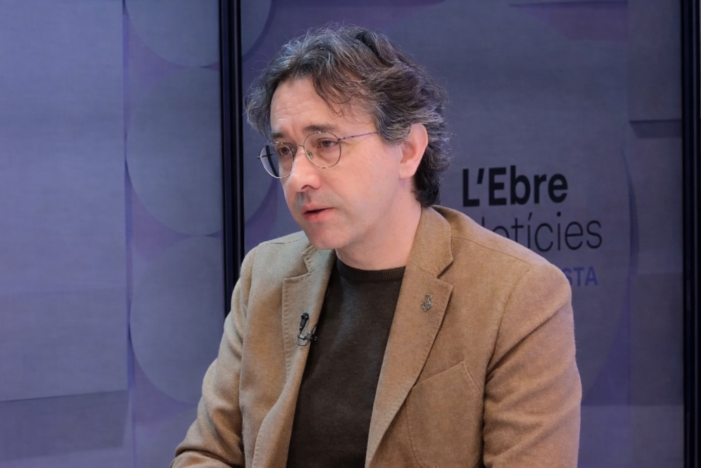 Francesc Barbero, alcalde de Flix i president del Consell Comarcal de la Ribera d'Ebre, en una entrevista sobre la central reversible.