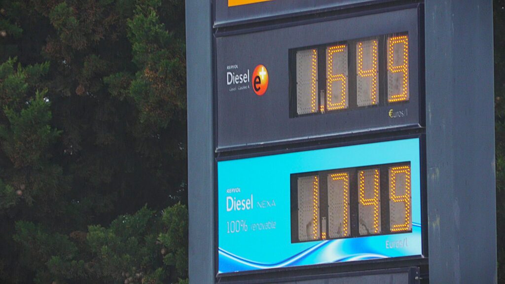 Preus dels carburants a una estació de servei de Tortosa al Baix Ebre durant la crisi energètica.