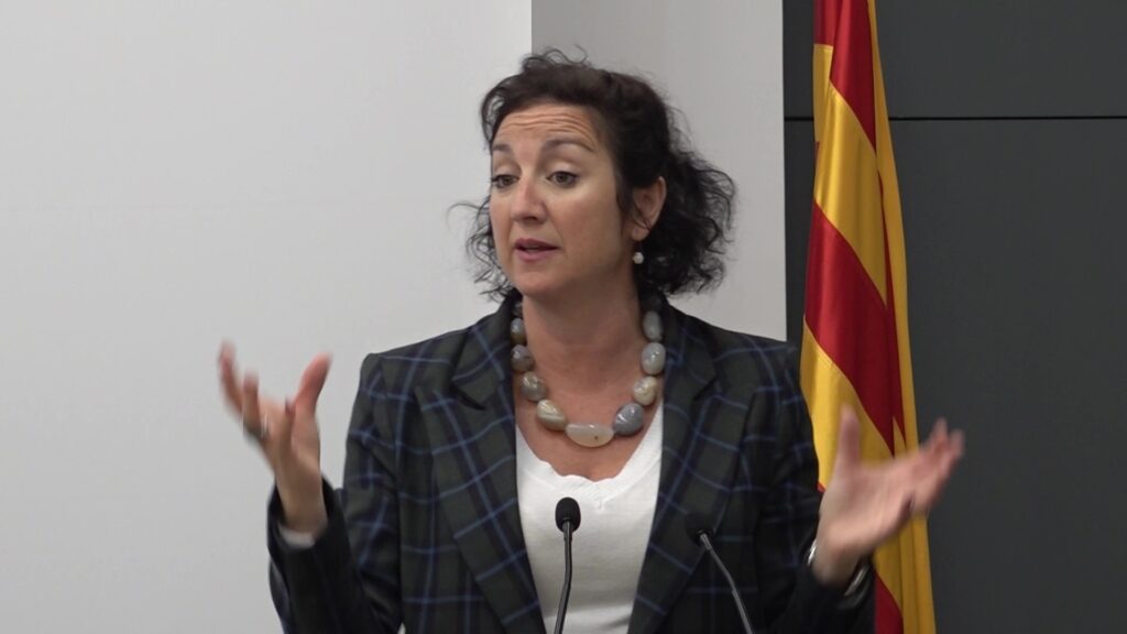 La consellera d'Economia i Finances Alícia Romero durant la presentació del nou model de finançament a Tortosa, Baix Ebre.