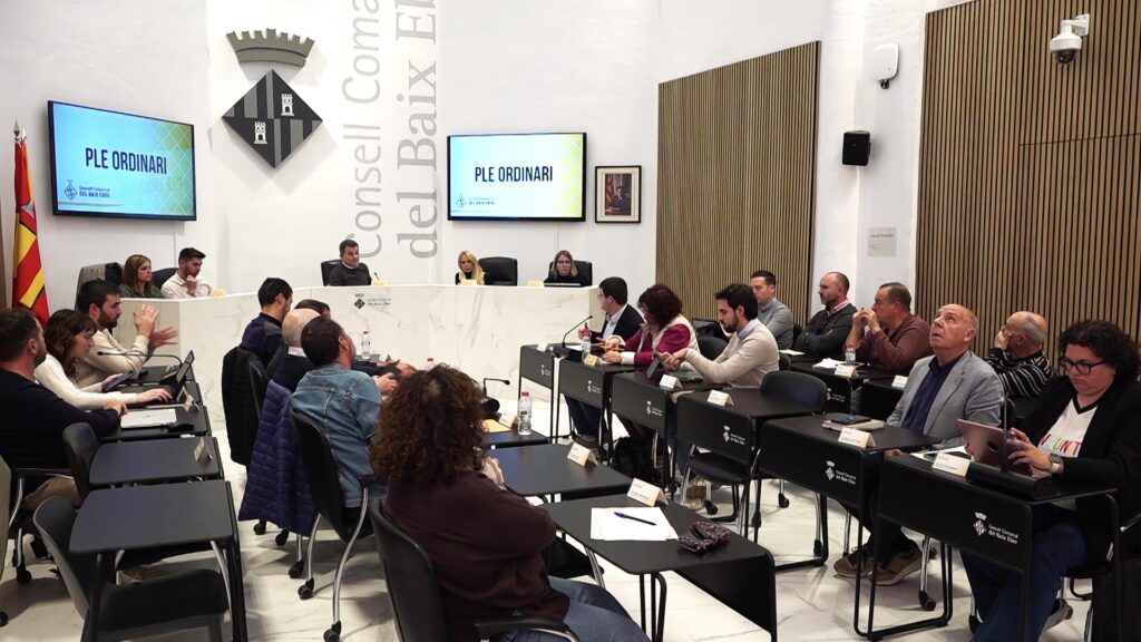 Sessió del ple ordinari del Consell Comarcal del Baix Ebre al mes de març a Tortosa.