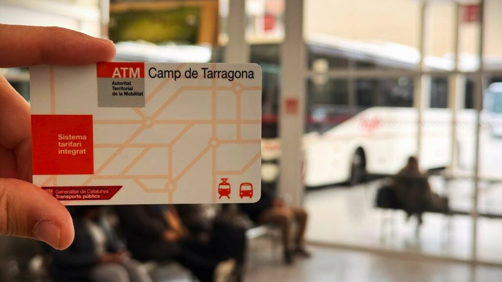 Des d’avui les Terres de l’Ebre ja estan integrades a l’ATM de Tarragona Targeta de transport públic de l'ATM Camp de Tarragona per a la integració tarifària