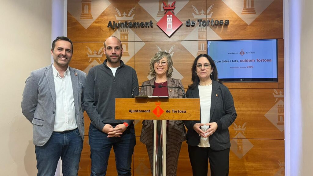 Presentació dels pressupostos 2026 a l'Ajuntament de Tortosa amb l'alcaldessa Mar Lleixà i regidors.