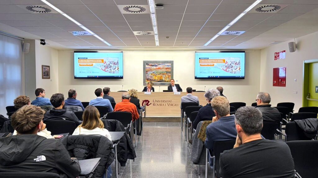 La Festa del Renaixement genera un impacte econòmic de 7,7 milions d’euros a Tortosa Presentació de l’estudi sobre l'impacte econòmic de la Festa del Renaixement a la Universitat Rovira i Virgili de Tortosa.