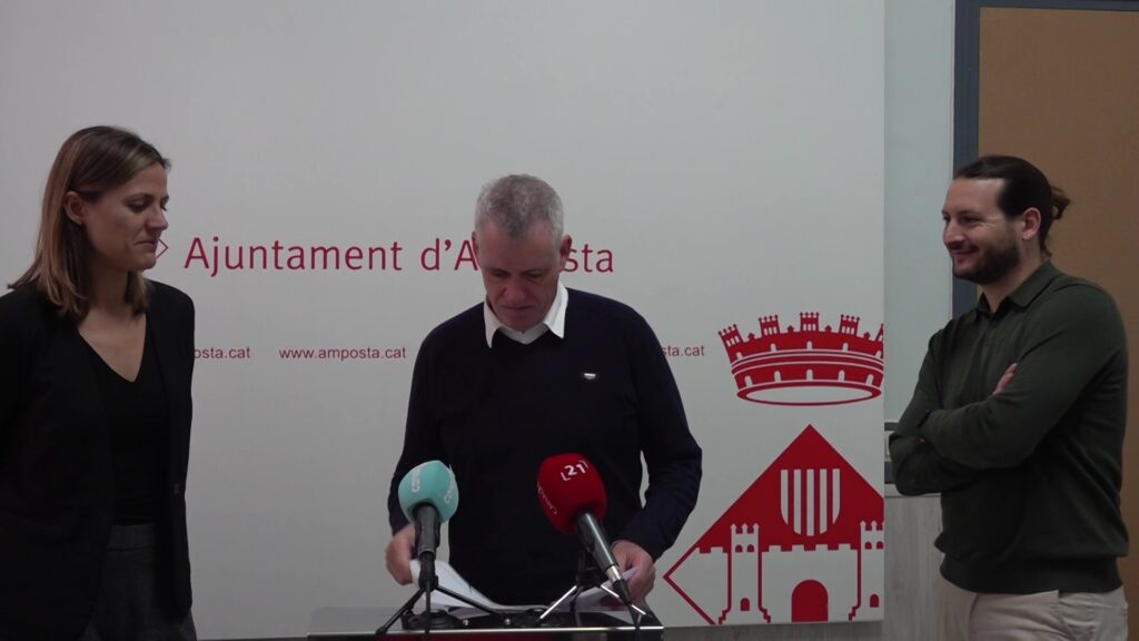 Adam Tomàs durant l'assemblea d'ERC a l'Ajuntament d'Amposta, Montsià, Terres de l'Ebre.