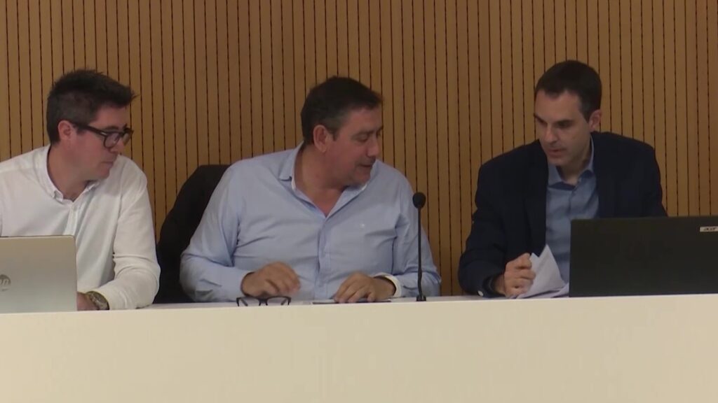 Sessió plenària de l'Ajuntament de la Ràpita al Montsià, Terres de l'Ebre.