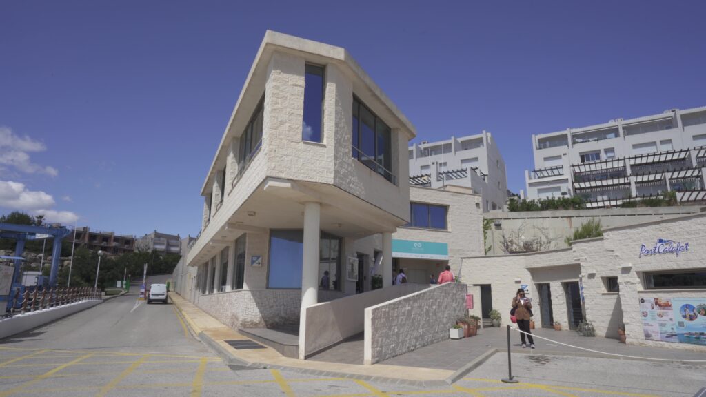 Grup Calafat impulsa el turisme MICE i la innovació fiscal en la cinquena edició del Fam Trip Seu del Port Calafat a l'Ametlla de Mar amb participants del Fam Trip del Grup Calafat.