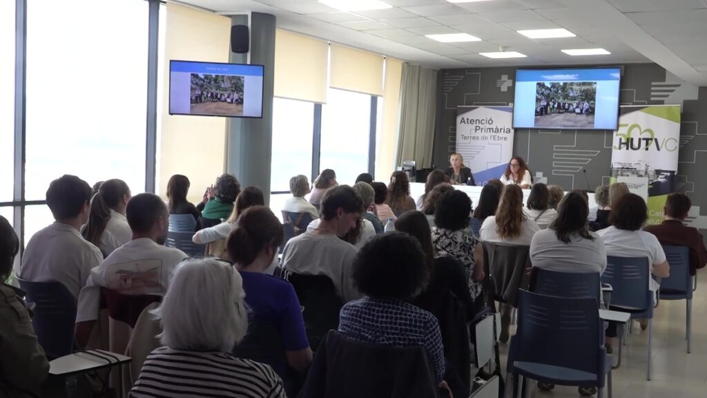 Jornada d'Infermeria de l'ICS a les Terres de l'Ebre a Tortosa amb professionals de la salut.