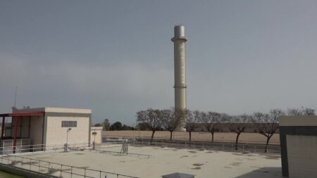 Instal·lacions de l'Estació de Tractament d'Aigua Potable del CAT a l'Ampolla, al Baix Ebre.