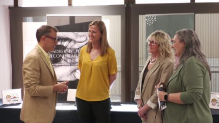 Presentació de la campanya d'adhesions per obetenir la Creu de Sant Jordi a Amposta