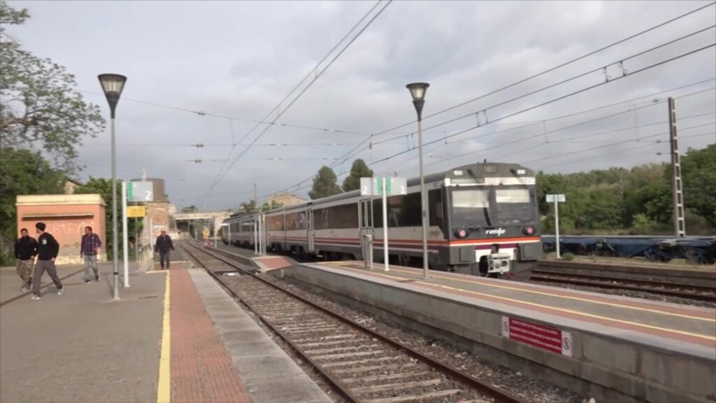 Tren de mitjana distància de Renfe