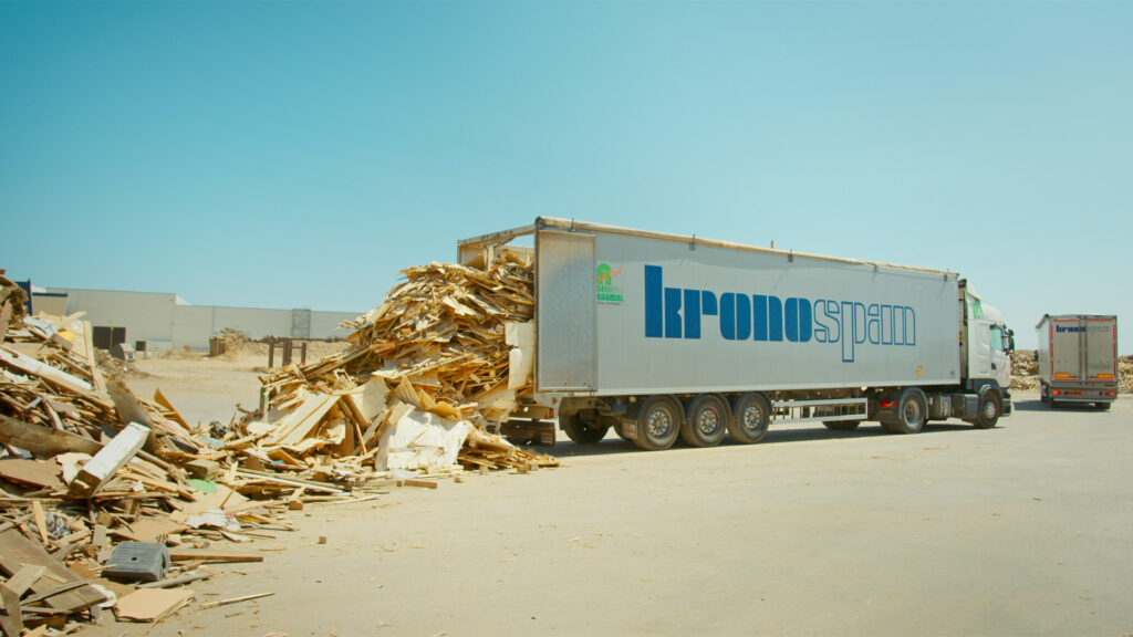 Kronospan redueix un 61% les seues emissions de CO₂ a Tortosa en un context d’augment regional