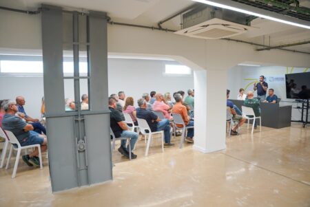 Reunió unànime del Consell de Defensa del Territori a Deltebre pel litigi de l'atermenament de la costa.