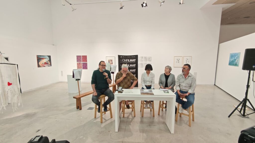 Presentació de la programació del festival de cinema MónFilmat al centre d'art Lo Pati d'Amposta, al Montsià