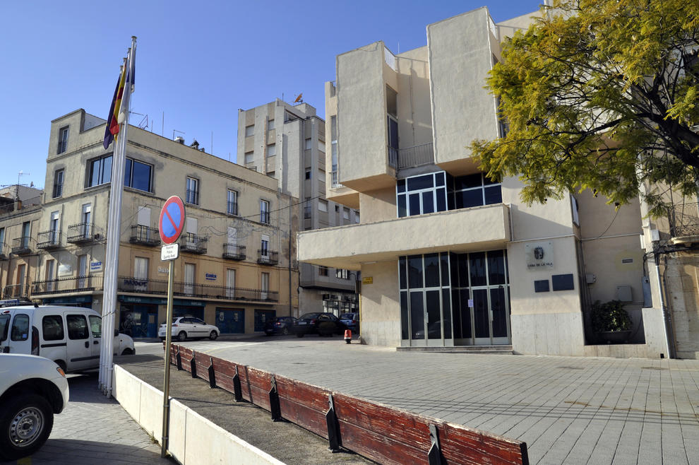 La Ràpita posa en marxa una línia de bus urbà per connectar els principals equipaments del municipi