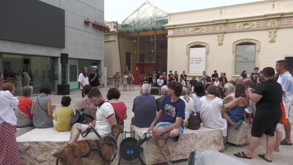 El Pòrtic Eufònic inaugura a Amposta les primeres instal·lacions del festival Inici de les activitats d'Eufònic a Amposta