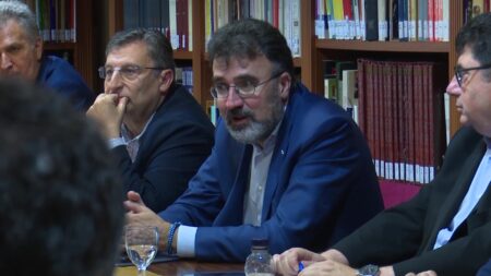 Lluís Salvadó en una intervenció pública durant un acte institucional a les Terres de l'Ebre