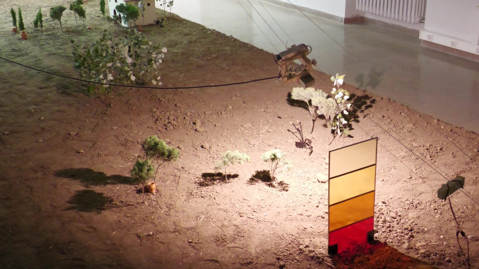 Maqueta d'un mas tradicional en l'exposició Un dia al mas de Josep Poblet al Centre d'Art i Cultura de Tortosa, Baix Ebre.