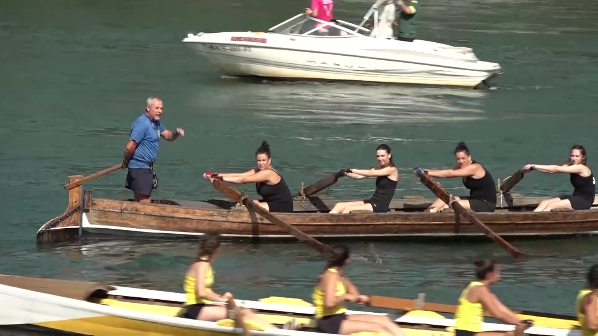 La Festa del Riu de Móra d’Ebre és declarada Festa Tradicional d’Interès Nacional Competició de regates de muletes a les aigües del riu Ebre durant la Festa del Riu de Móra d'Ebre.