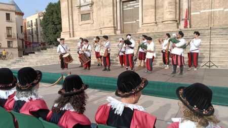 Tortosa iniciarà un ‘debat serè’ per avaluar un possible canvi de dates de la Festa del Renaixement Imatge de la Gran Desfilada de cloenda de la XXiX Festa del Renaixement de Tortosa